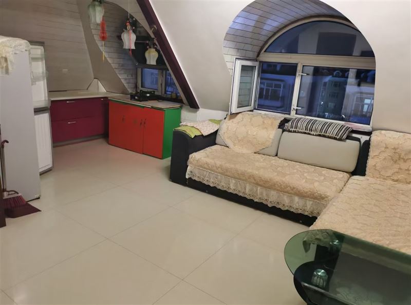 大學(xué)附近歐洲新城房屋出租